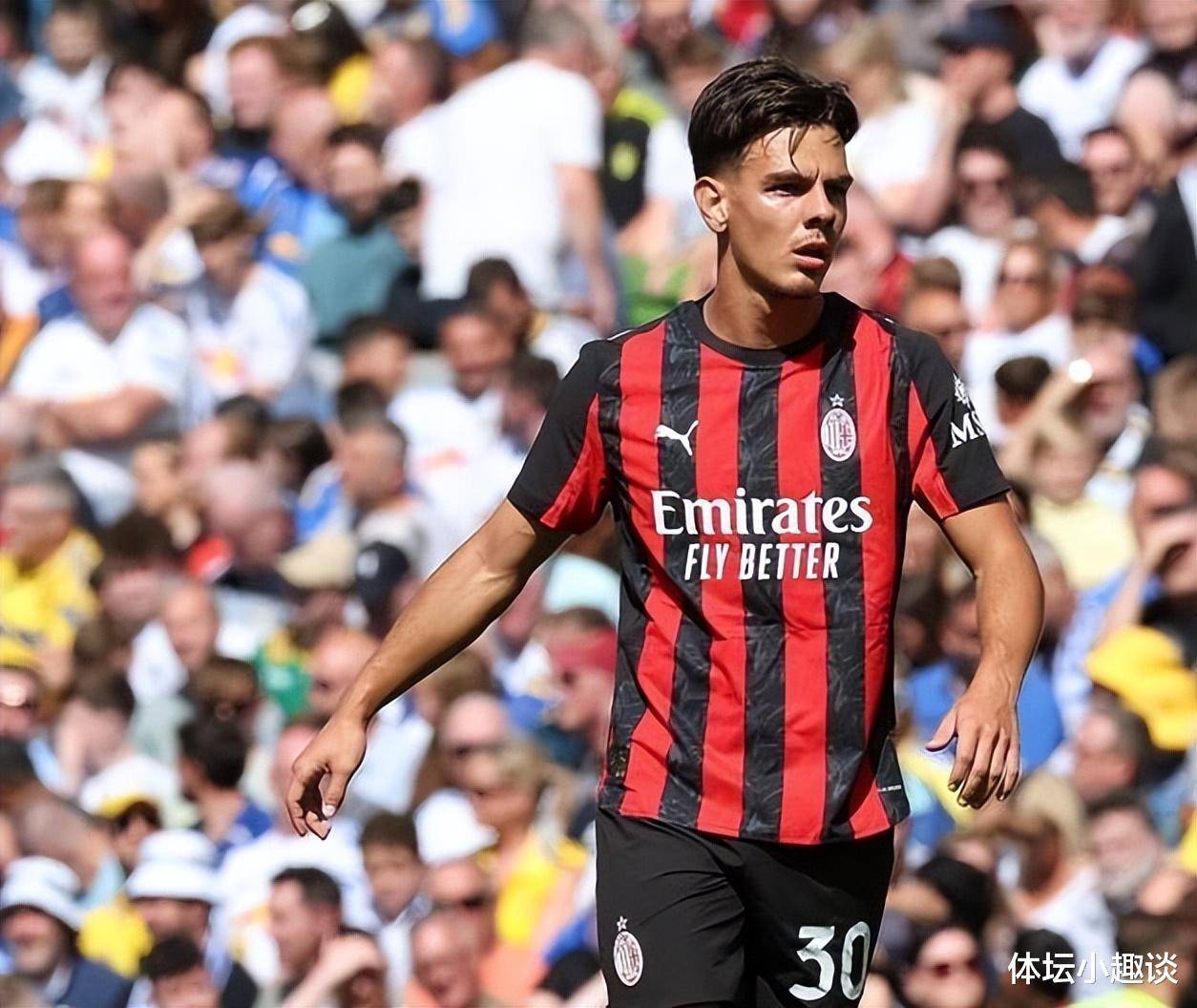 AC米兰新赛季备战大腿戈麦斯领衔主力名单的简单介绍 AC米兰新赛季备战大腿戈麦斯领衔主力名单的简单介绍