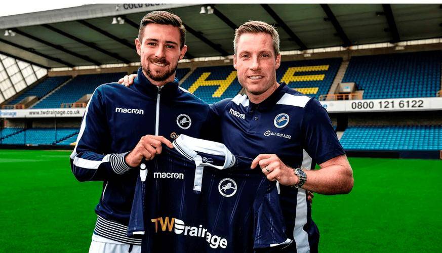 关于斯托克城客场击败德比郡，积分榜再攀高峰的信息