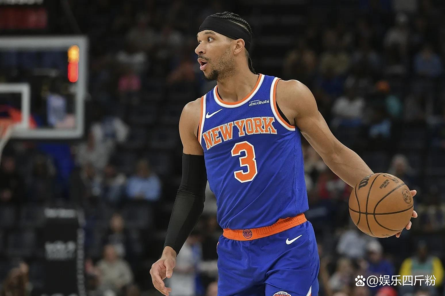 勇士赢得激烈对决,横扫尼克斯 勇士赢得激烈对决,横扫尼克斯