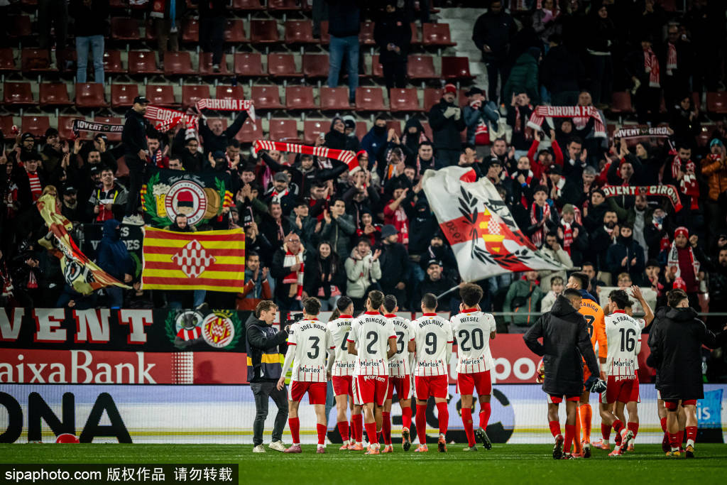 包含贝蒂斯客场上演逆袭，惊险取胜颠覆局面的词条