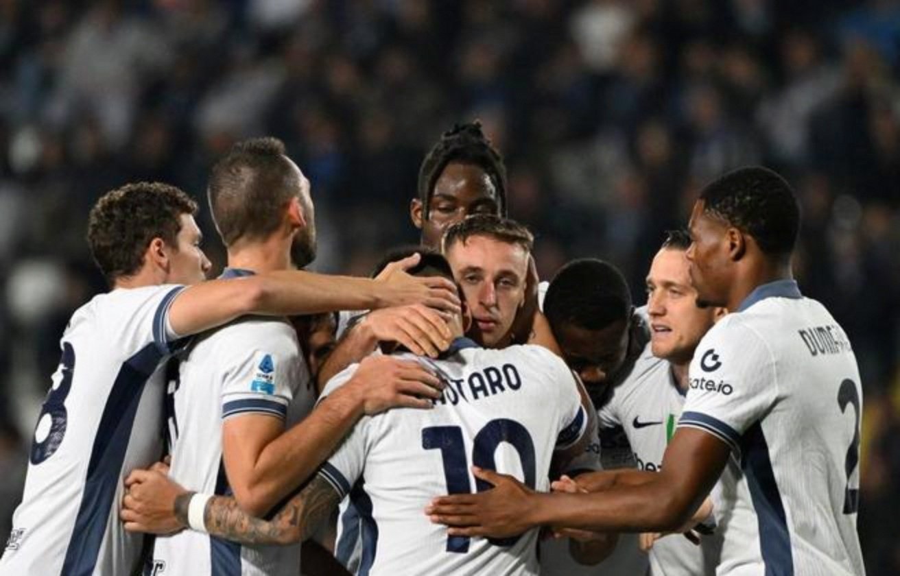 阿贾克斯客场取胜,展现出色发挥晋级前景看好 阿贾克斯客场取胜,展现出色发挥晋级前景看好